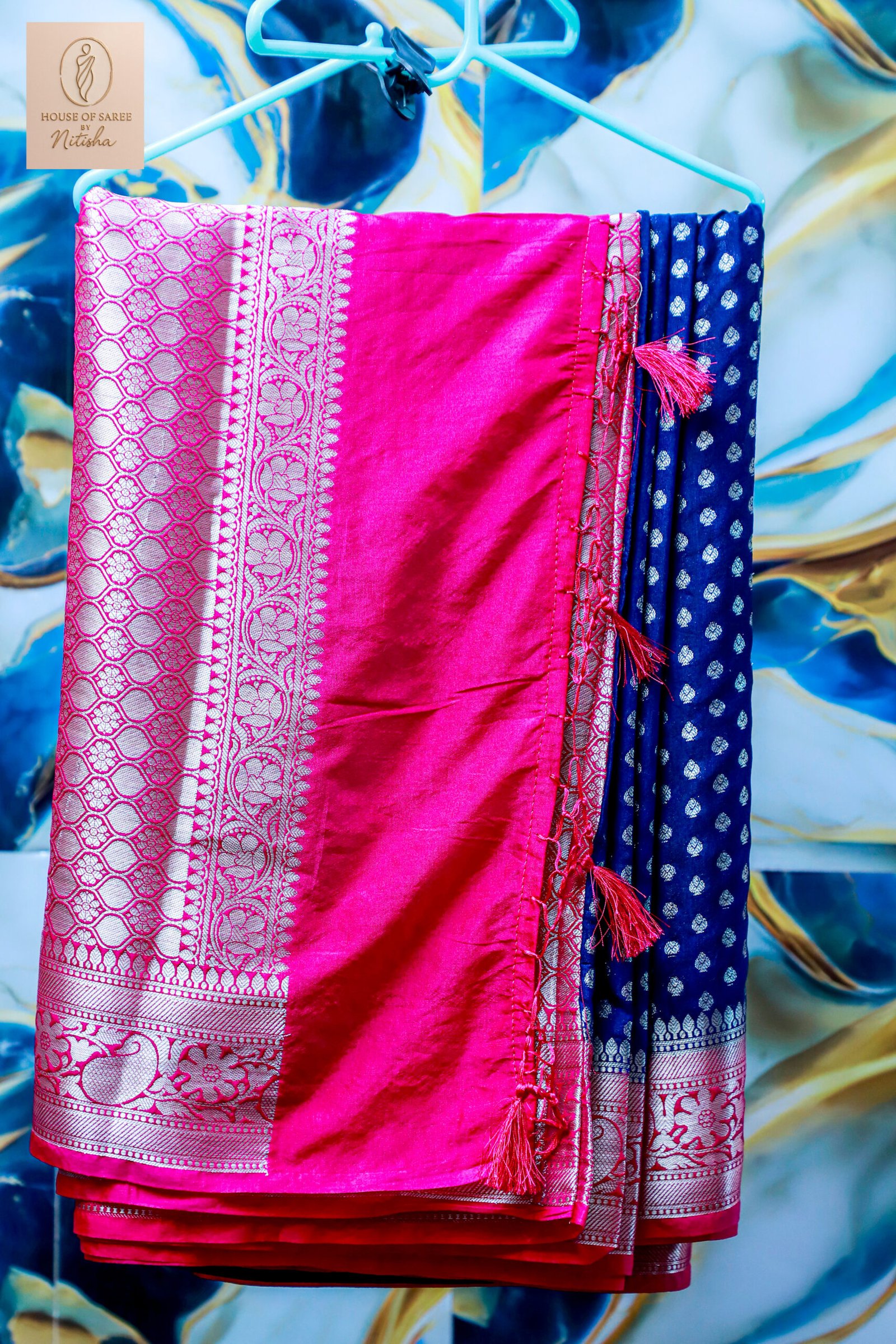 Luxurious Banarasi Silk Saree with Exquisite Zari Weaving